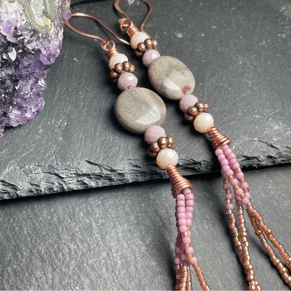 CCO REDUCED Elegant Gray And Pink Agate Beaded Dangle Fringe Earrings - Picture 6 of 15